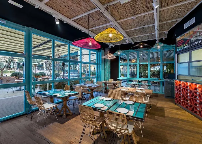 Aravaca Village Hotel