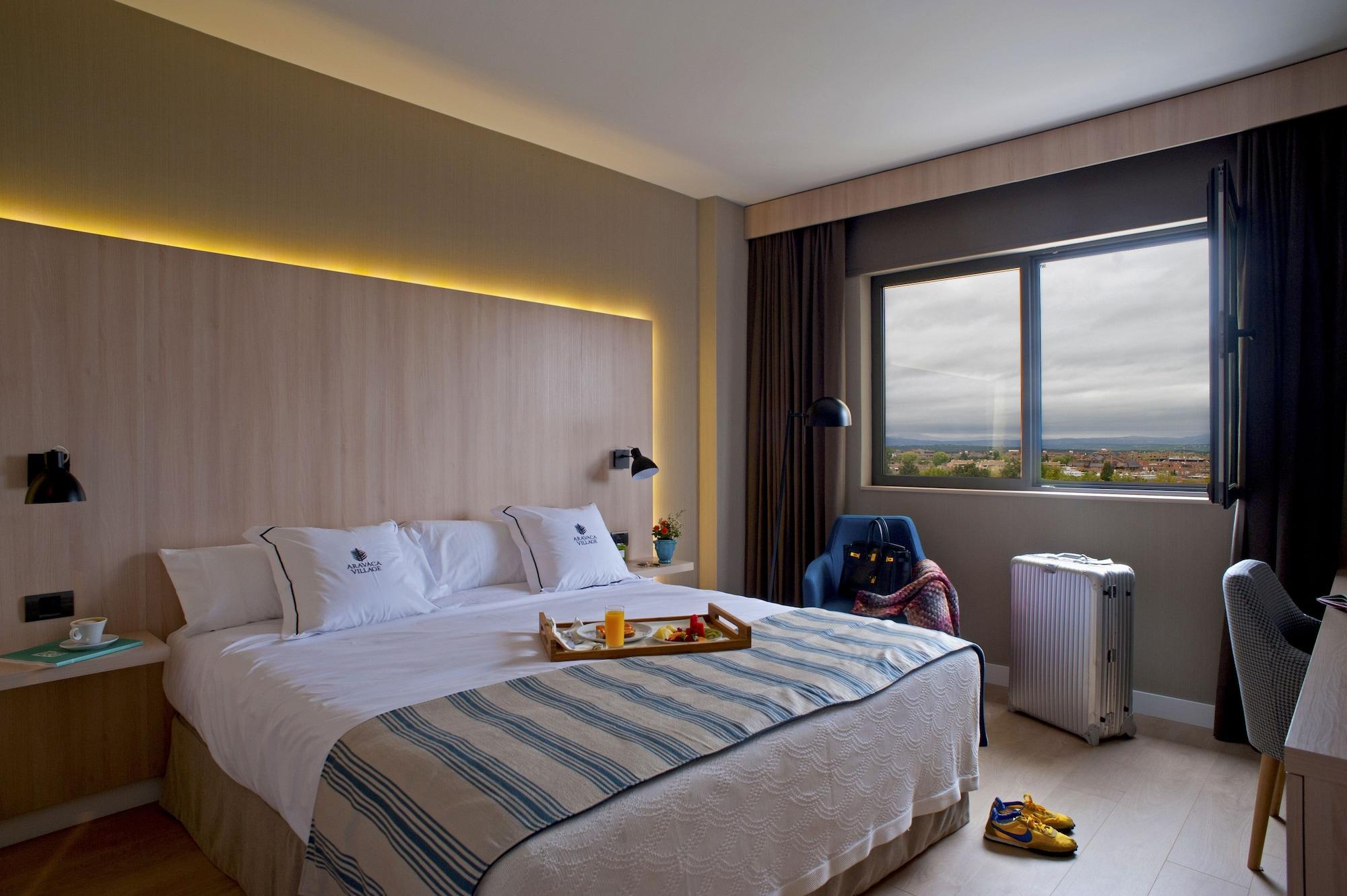 Hotel Aravaca Village Madryt
